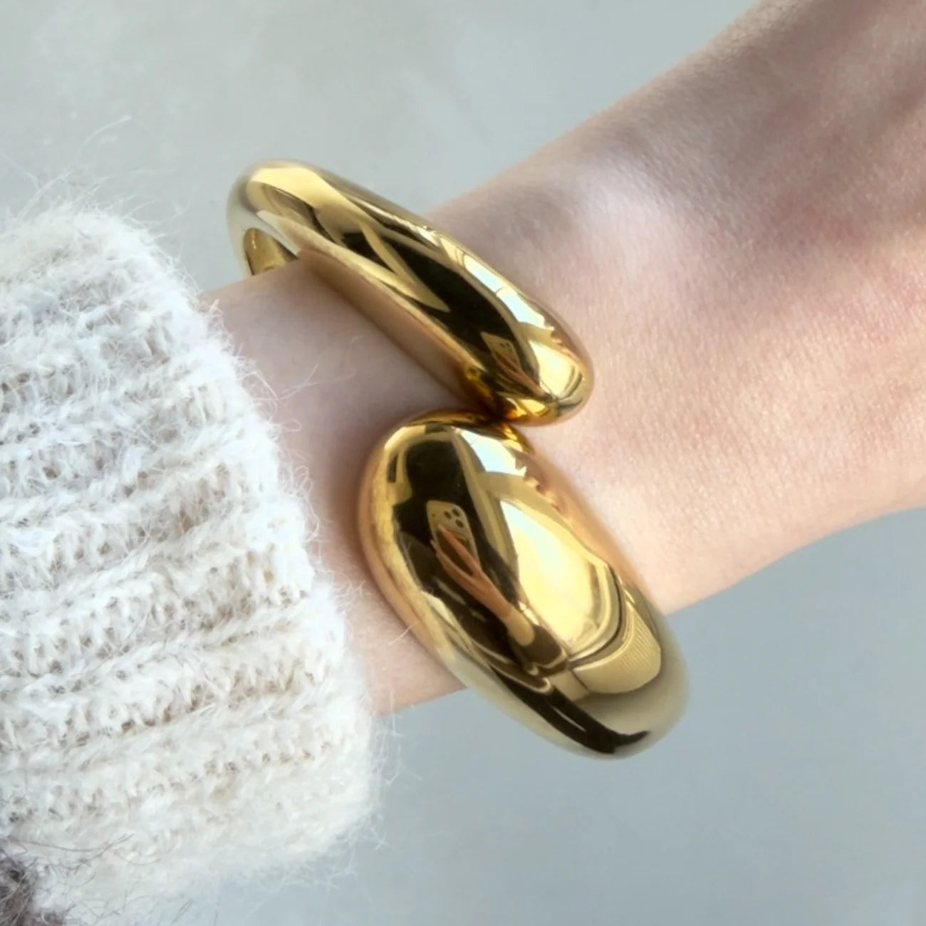 Drops bangle