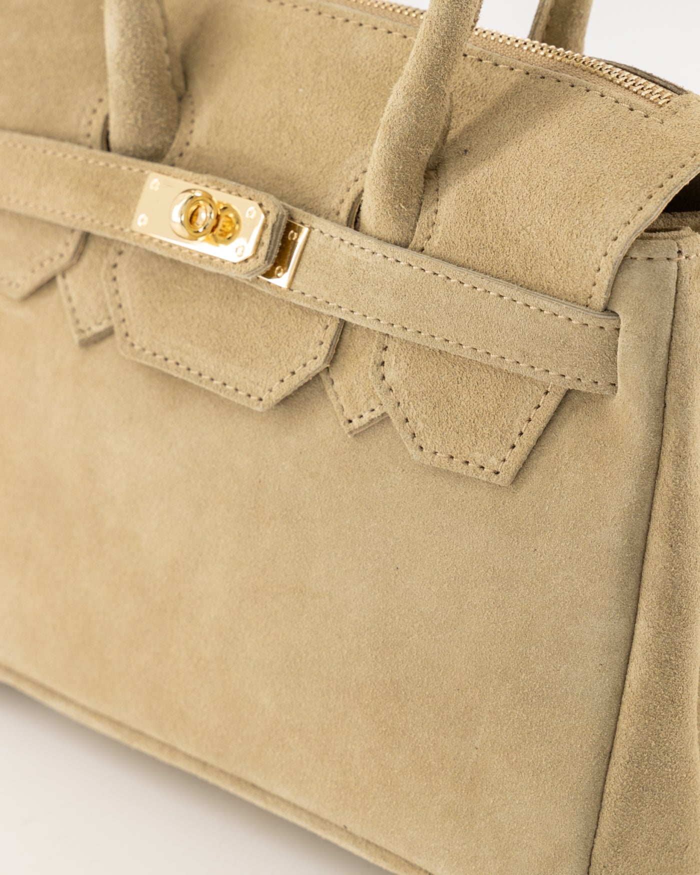 Sofia medium suede