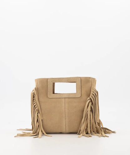 Sylvie – Zandkleurige Suède Handtas met Franjes en Goudkleurige Details